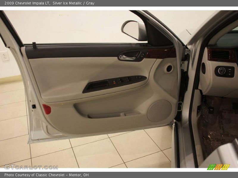 Silver Ice Metallic / Gray 2009 Chevrolet Impala LT