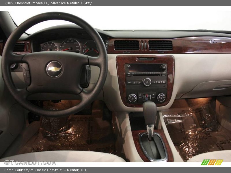 Silver Ice Metallic / Gray 2009 Chevrolet Impala LT
