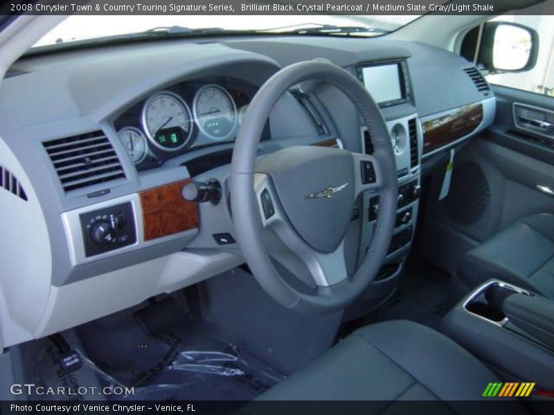 Brilliant Black Crystal Pearlcoat / Medium Slate Gray/Light Shale 2008 Chrysler Town & Country Touring Signature Series