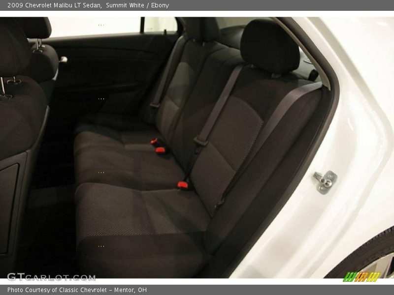 Summit White / Ebony 2009 Chevrolet Malibu LT Sedan