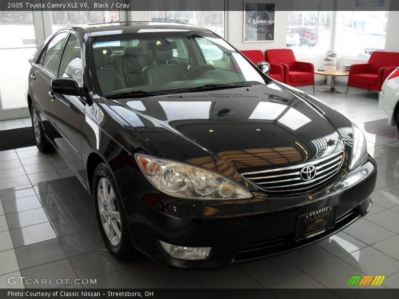 Black / Gray 2005 Toyota Camry XLE V6