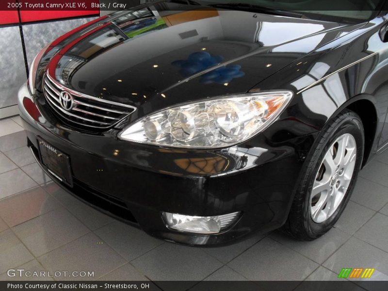 Black / Gray 2005 Toyota Camry XLE V6