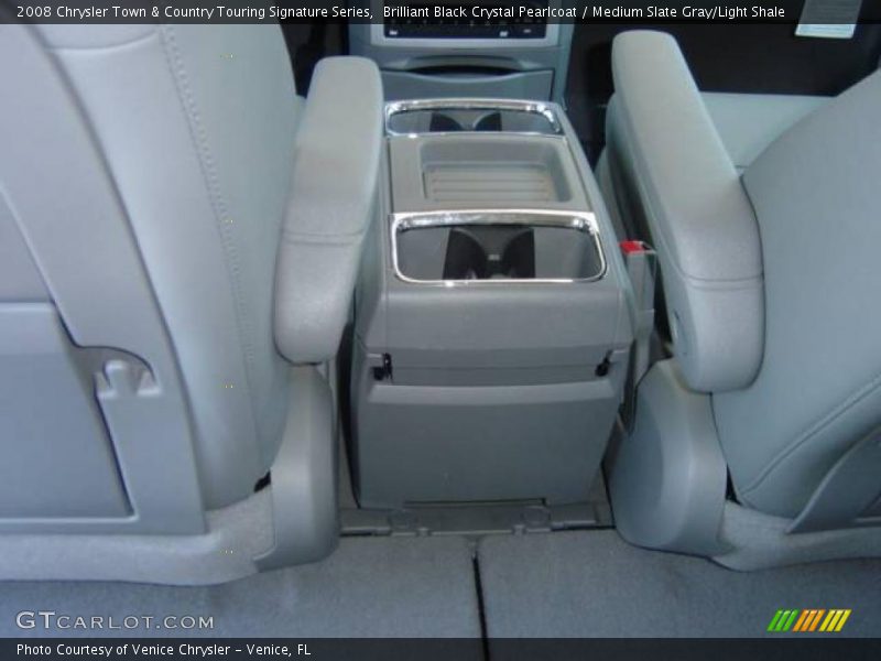 Brilliant Black Crystal Pearlcoat / Medium Slate Gray/Light Shale 2008 Chrysler Town & Country Touring Signature Series