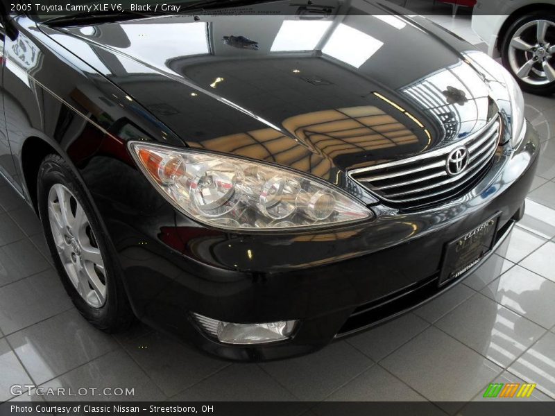 Black / Gray 2005 Toyota Camry XLE V6
