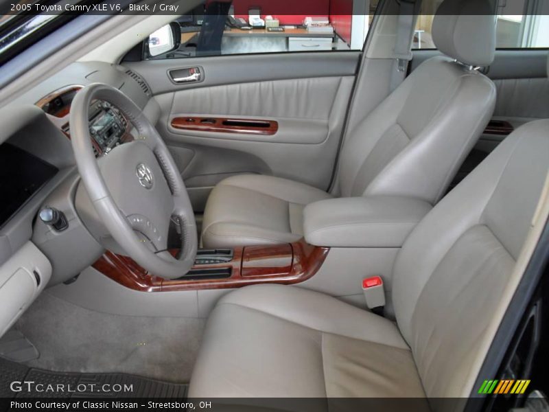 Black / Gray 2005 Toyota Camry XLE V6