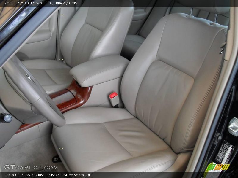 Black / Gray 2005 Toyota Camry XLE V6
