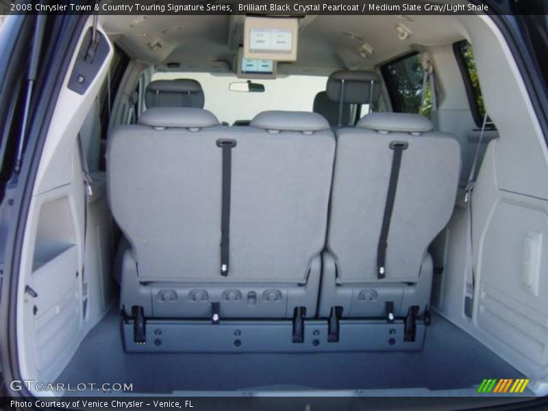 Brilliant Black Crystal Pearlcoat / Medium Slate Gray/Light Shale 2008 Chrysler Town & Country Touring Signature Series