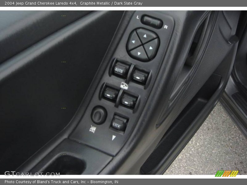 Graphite Metallic / Dark Slate Gray 2004 Jeep Grand Cherokee Laredo 4x4