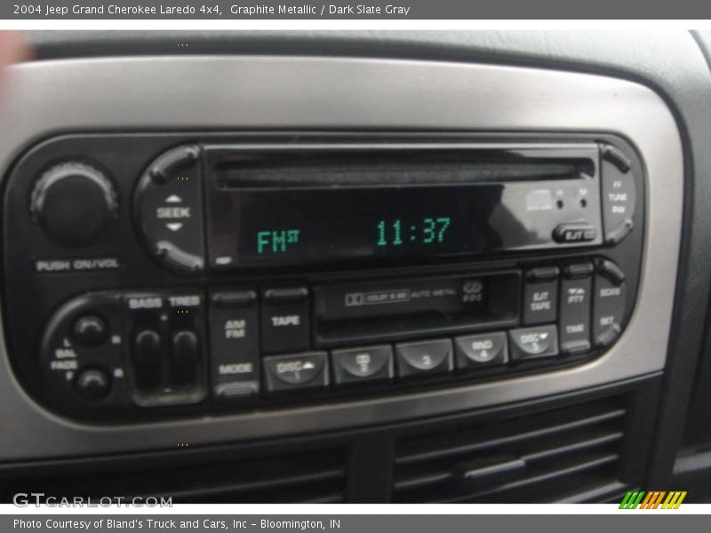 Graphite Metallic / Dark Slate Gray 2004 Jeep Grand Cherokee Laredo 4x4