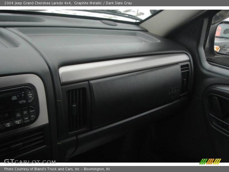 Graphite Metallic / Dark Slate Gray 2004 Jeep Grand Cherokee Laredo 4x4