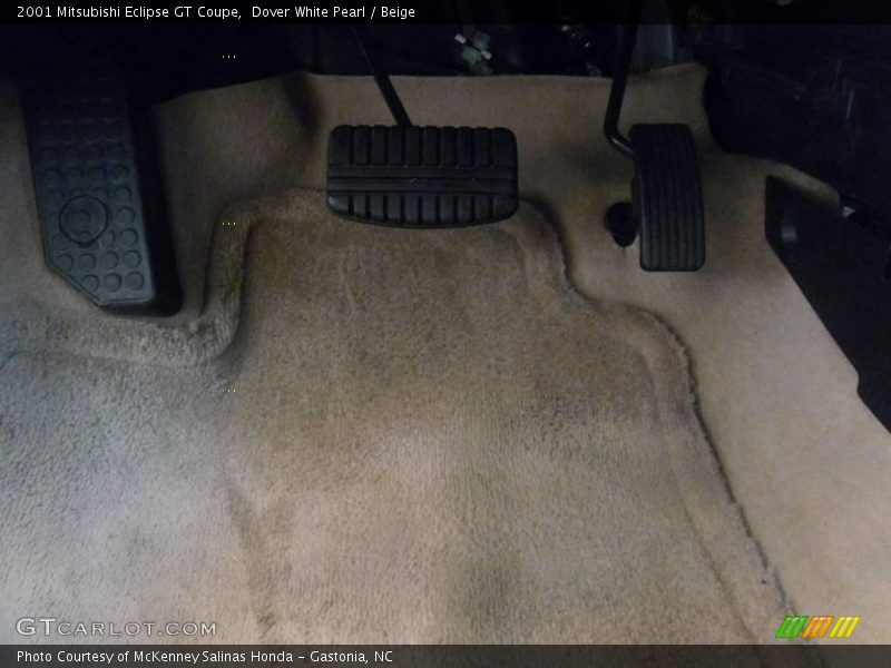 Dover White Pearl / Beige 2001 Mitsubishi Eclipse GT Coupe