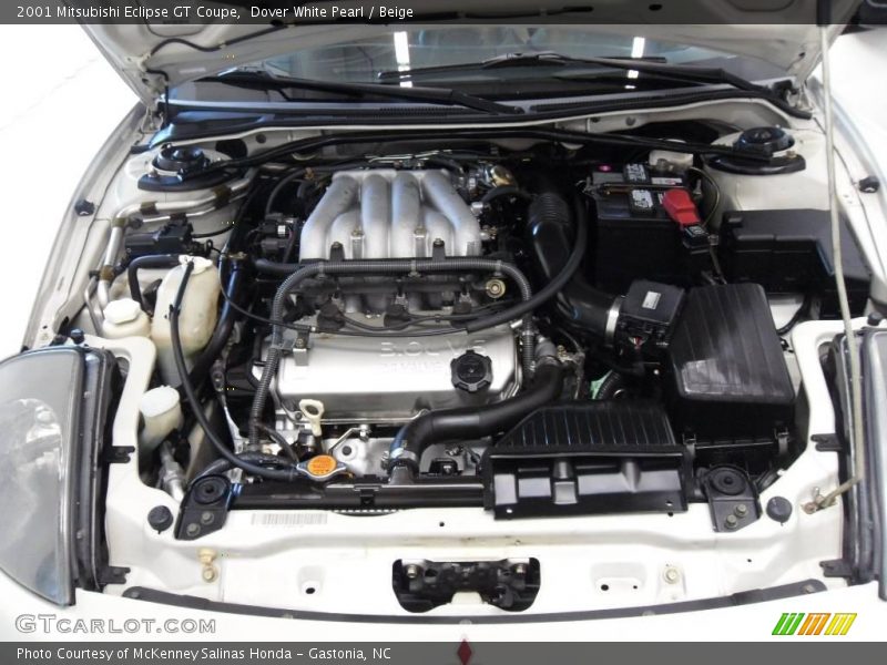 Dover White Pearl / Beige 2001 Mitsubishi Eclipse GT Coupe