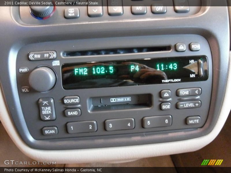 Cashmere / Neutral Shale 2001 Cadillac DeVille Sedan