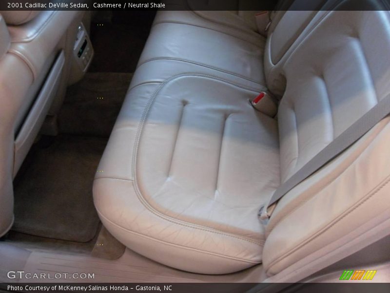 Cashmere / Neutral Shale 2001 Cadillac DeVille Sedan