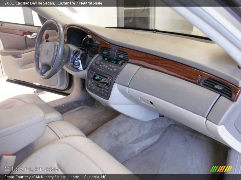 Cashmere / Neutral Shale 2001 Cadillac DeVille Sedan
