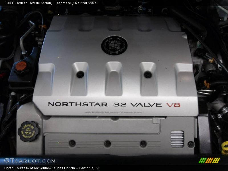 Cashmere / Neutral Shale 2001 Cadillac DeVille Sedan