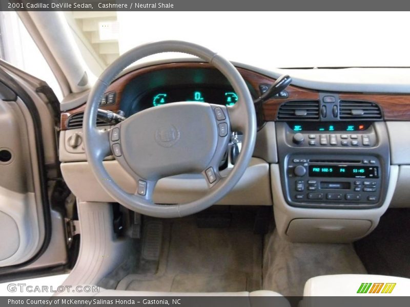 Cashmere / Neutral Shale 2001 Cadillac DeVille Sedan