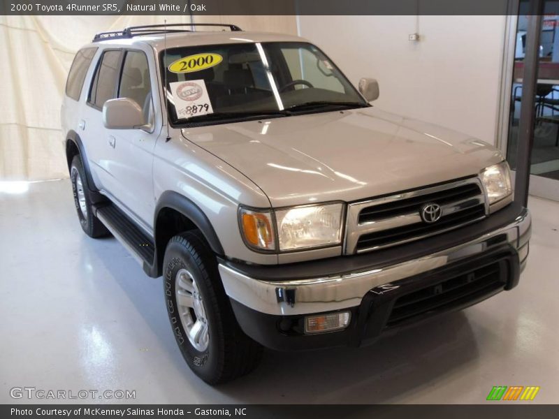 Natural White / Oak 2000 Toyota 4Runner SR5