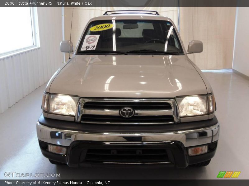 Natural White / Oak 2000 Toyota 4Runner SR5