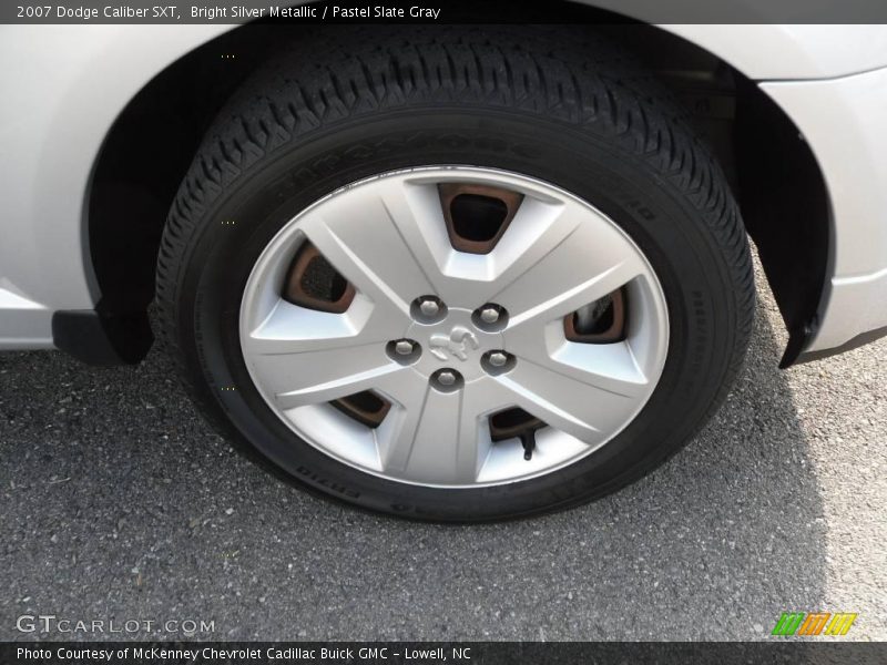 Bright Silver Metallic / Pastel Slate Gray 2007 Dodge Caliber SXT