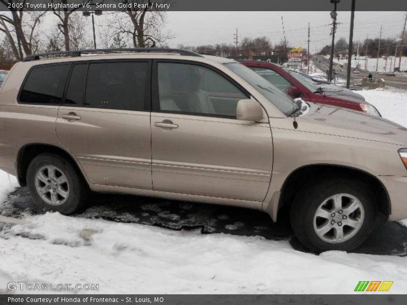 Sonora Gold Pearl / Ivory 2005 Toyota Highlander V6
