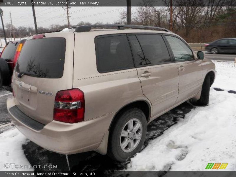 Sonora Gold Pearl / Ivory 2005 Toyota Highlander V6