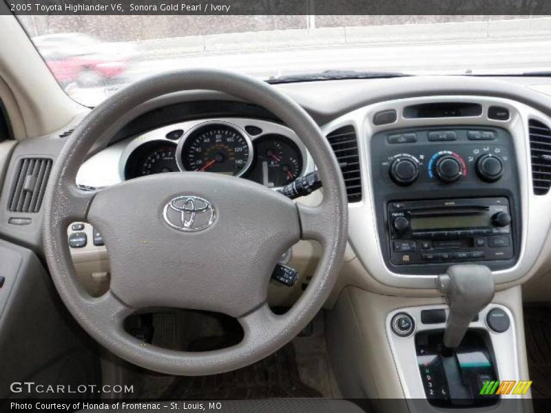 Sonora Gold Pearl / Ivory 2005 Toyota Highlander V6