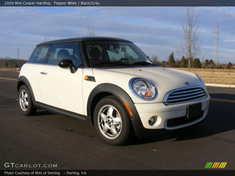 Pepper White / Black/Grey 2009 Mini Cooper Hardtop