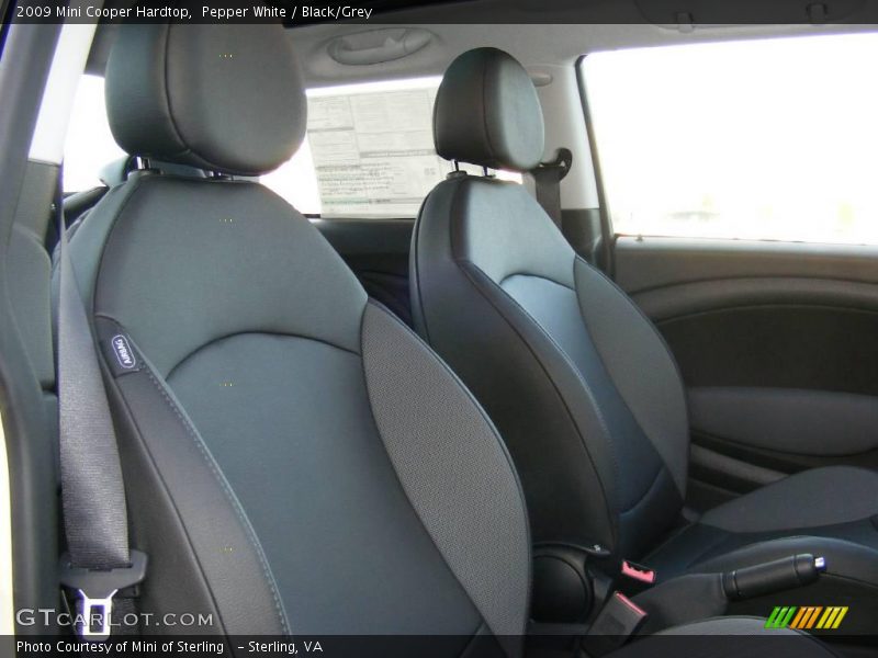 Pepper White / Black/Grey 2009 Mini Cooper Hardtop