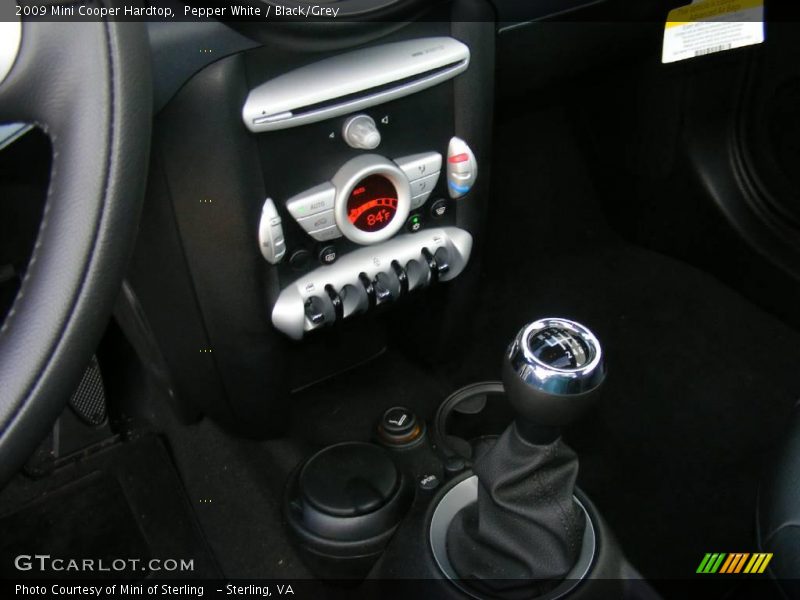 Pepper White / Black/Grey 2009 Mini Cooper Hardtop