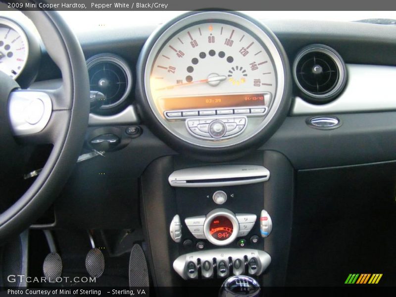 Pepper White / Black/Grey 2009 Mini Cooper Hardtop