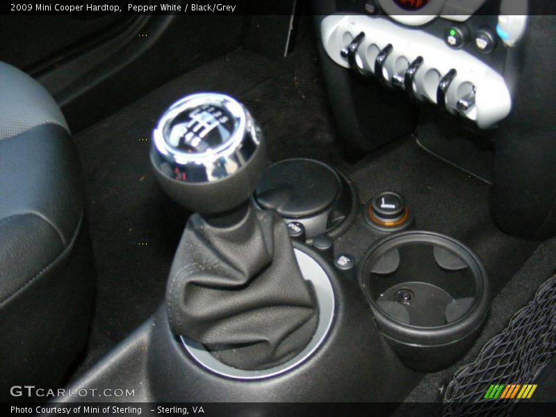 Pepper White / Black/Grey 2009 Mini Cooper Hardtop