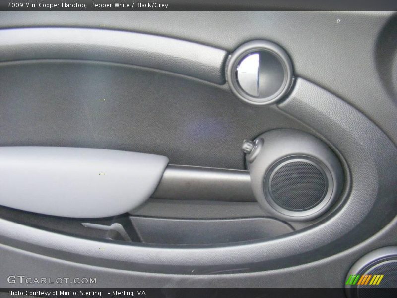 Pepper White / Black/Grey 2009 Mini Cooper Hardtop