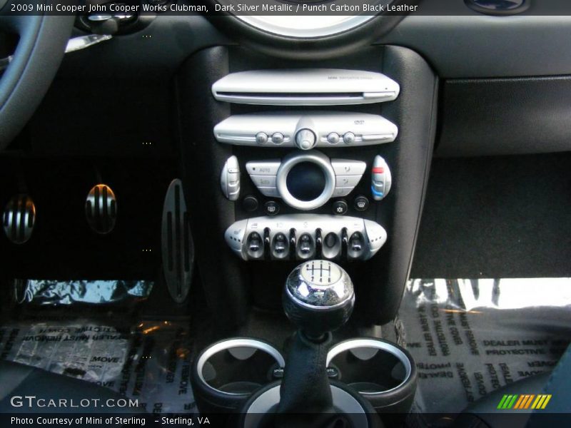 Controls of 2009 Cooper John Cooper Works Clubman