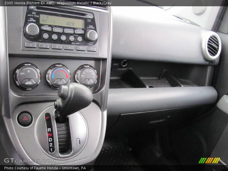 Magnesium Metallic / Black/Gray 2005 Honda Element EX AWD