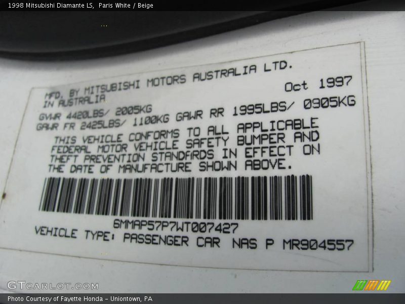 Paris White / Beige 1998 Mitsubishi Diamante LS