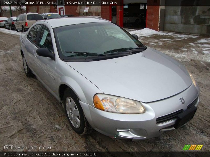 Bright Silver Metallic / Dark Slate Gray 2002 Dodge Stratus SE Plus Sedan