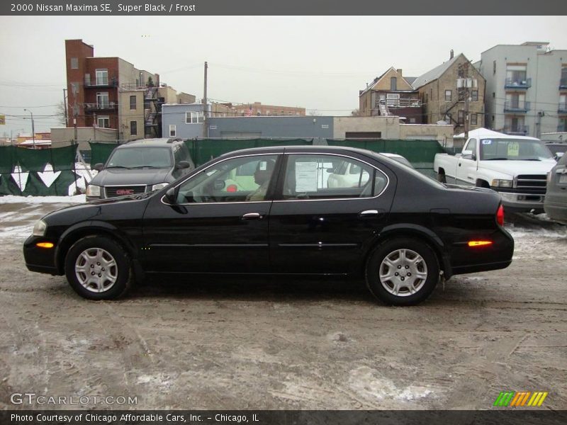 Super Black / Frost 2000 Nissan Maxima SE