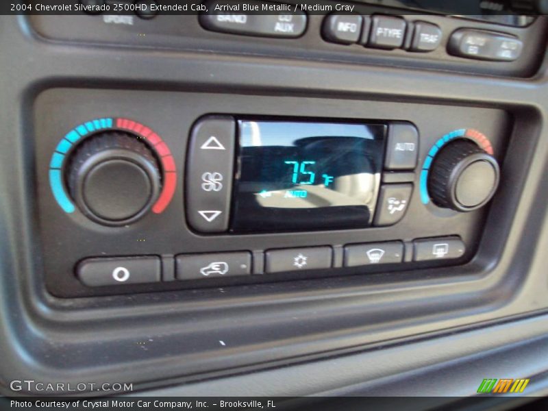 Arrival Blue Metallic / Medium Gray 2004 Chevrolet Silverado 2500HD Extended Cab