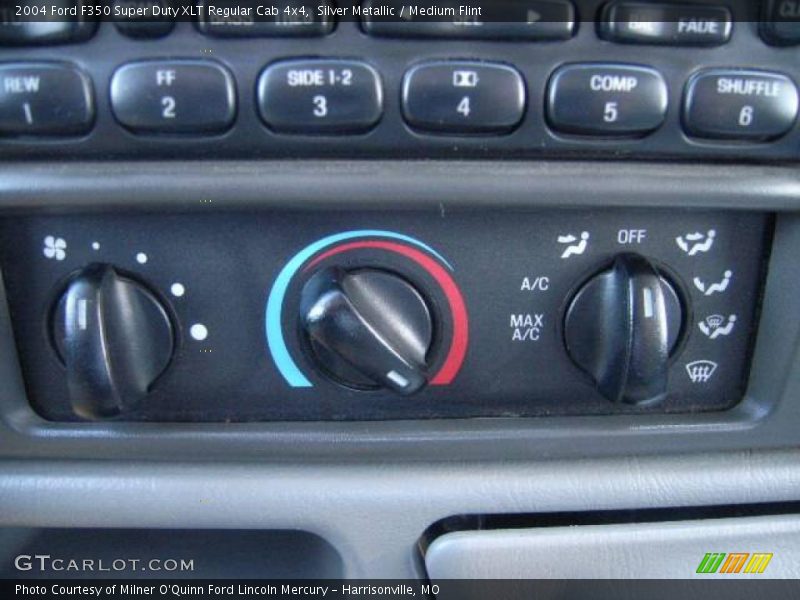 Silver Metallic / Medium Flint 2004 Ford F350 Super Duty XLT Regular Cab 4x4