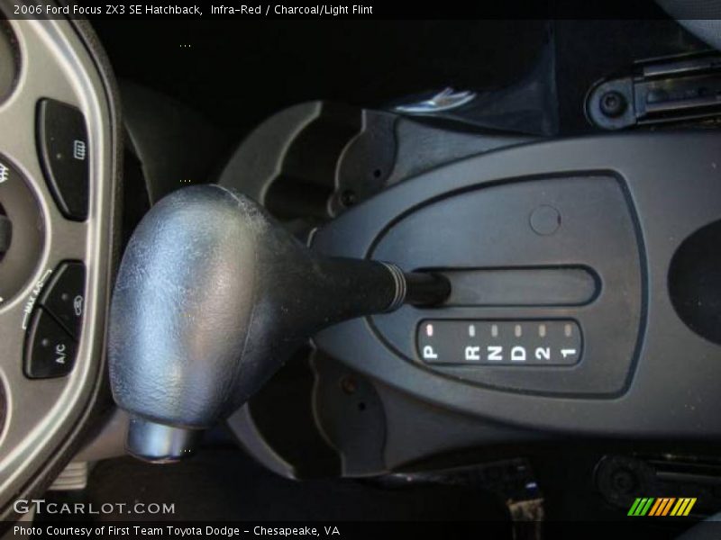 Infra-Red / Charcoal/Light Flint 2006 Ford Focus ZX3 SE Hatchback