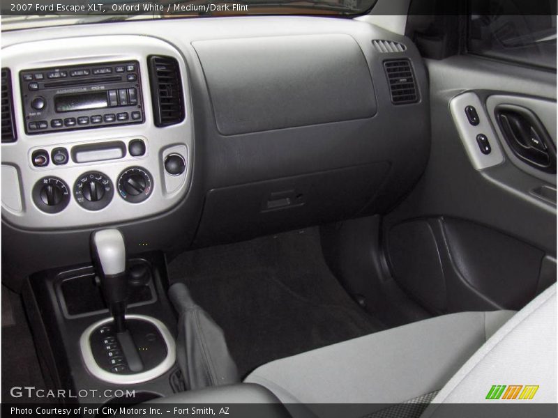 Oxford White / Medium/Dark Flint 2007 Ford Escape XLT