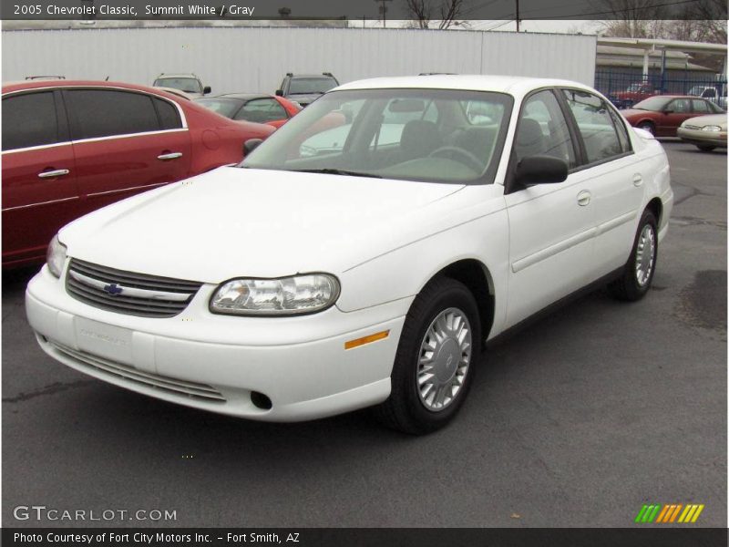 Summit White / Gray 2005 Chevrolet Classic