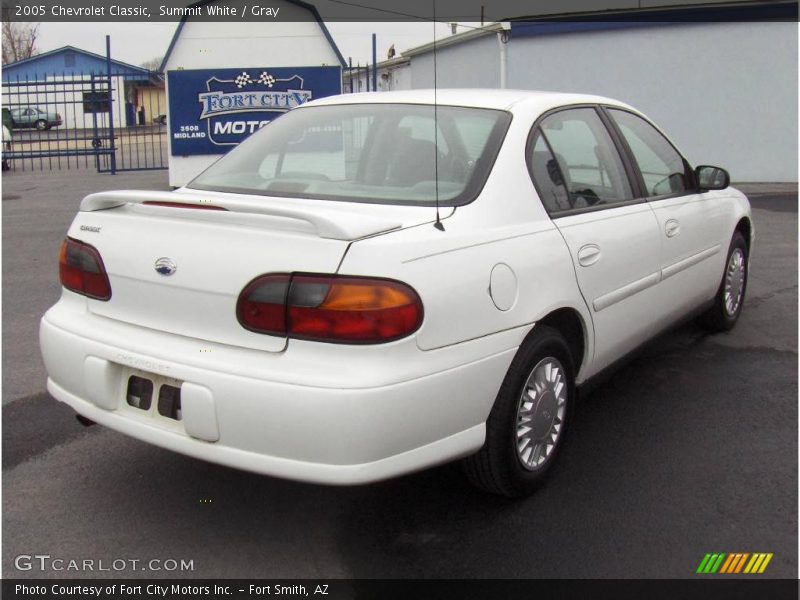 Summit White / Gray 2005 Chevrolet Classic