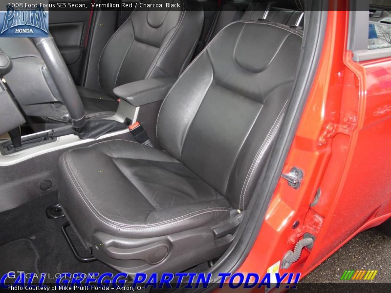 Vermillion Red / Charcoal Black 2008 Ford Focus SES Sedan