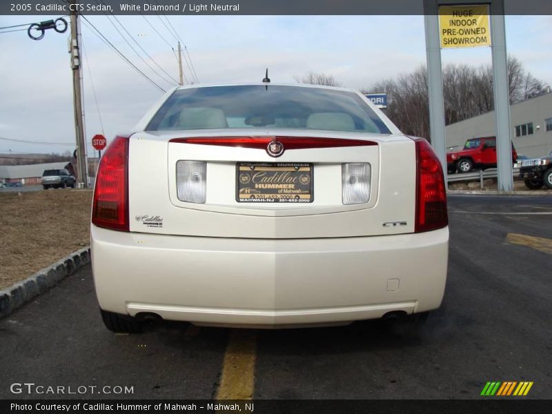 White Diamond / Light Neutral 2005 Cadillac CTS Sedan