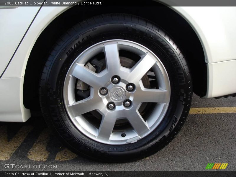 White Diamond / Light Neutral 2005 Cadillac CTS Sedan