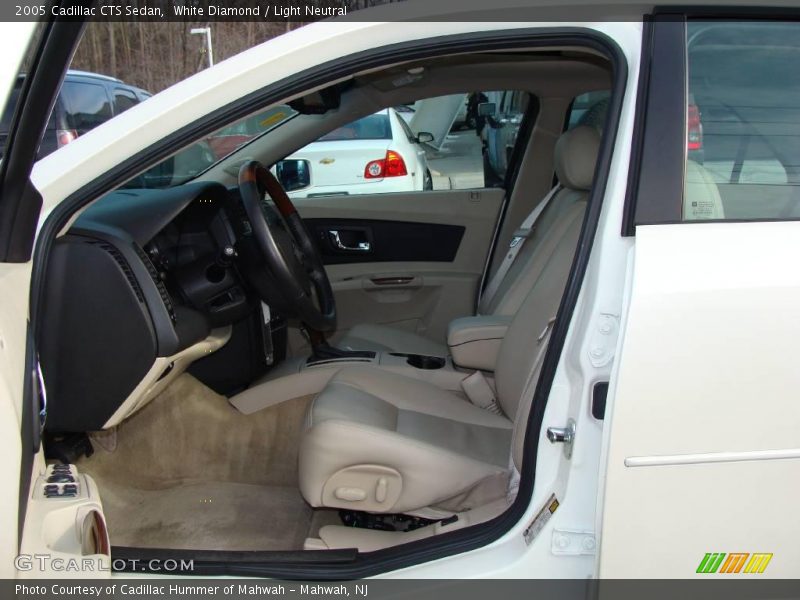 White Diamond / Light Neutral 2005 Cadillac CTS Sedan