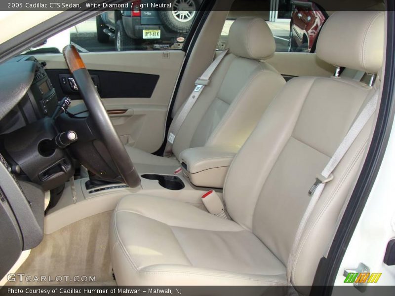 White Diamond / Light Neutral 2005 Cadillac CTS Sedan