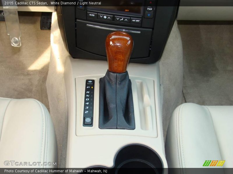 White Diamond / Light Neutral 2005 Cadillac CTS Sedan